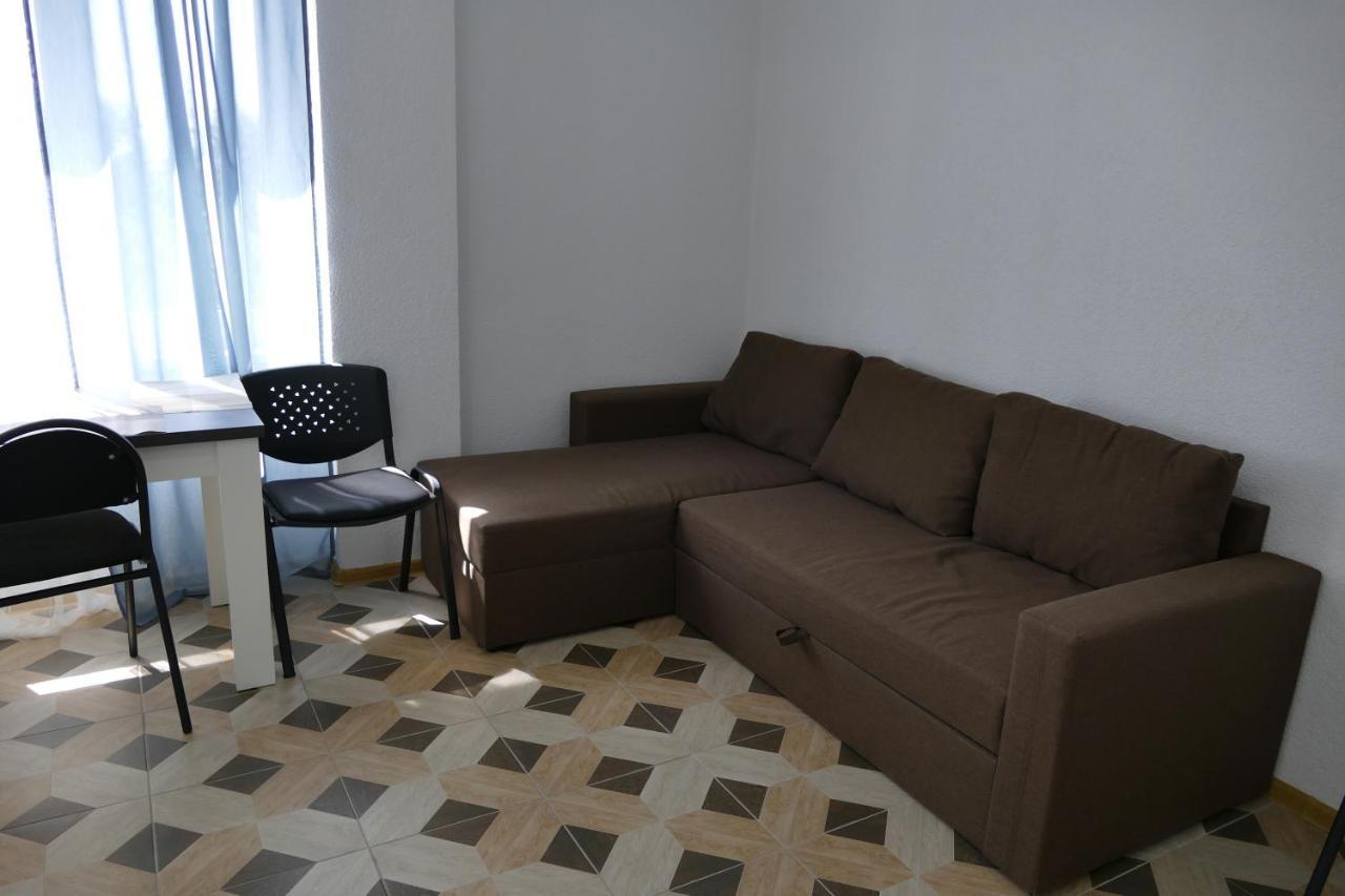 Apartments Na Beregu Sukhumi Esterno foto