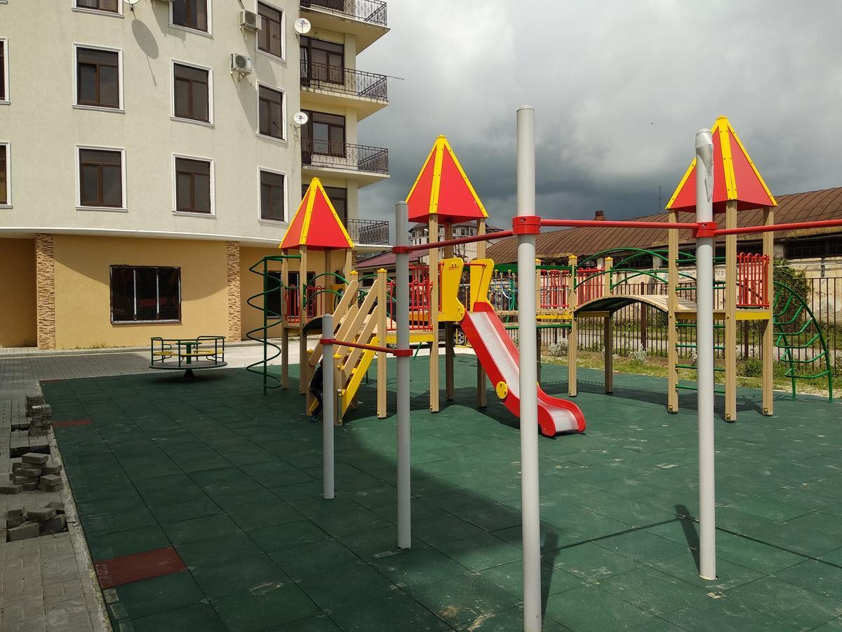 Apartments Na Beregu Sukhumi Esterno foto